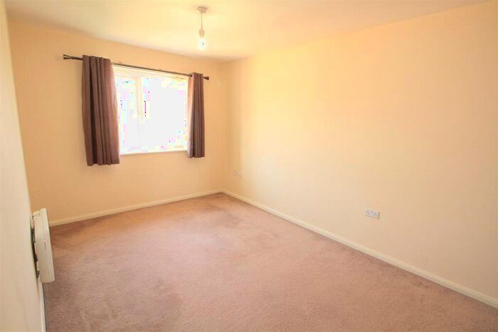 2 Bedroom House To Rent In Pavior Road, Nottingham, NG5
