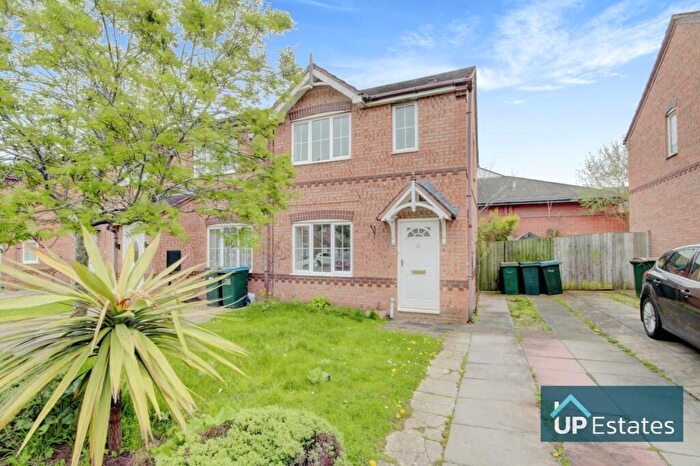 3 Bedroom End Of Terrace House To Rent In Manor Hall Mews, Coventry, CV3