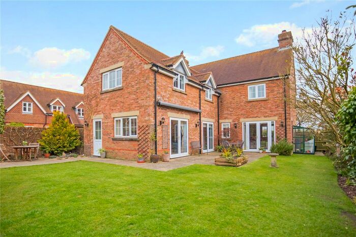 5 Bedroom Detached House For Sale In Barley Fields, East Grafton, Marlborough, Wiltshire, SN8