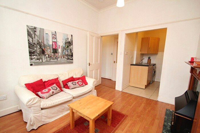 1 Bedroom Apartment To Rent In Downfield Place, Dalry, Edinburgh, EH11