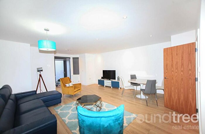 2 Bedroom Apartment To Rent In Brightview Court, Finchley Lane, Hendon, NW4