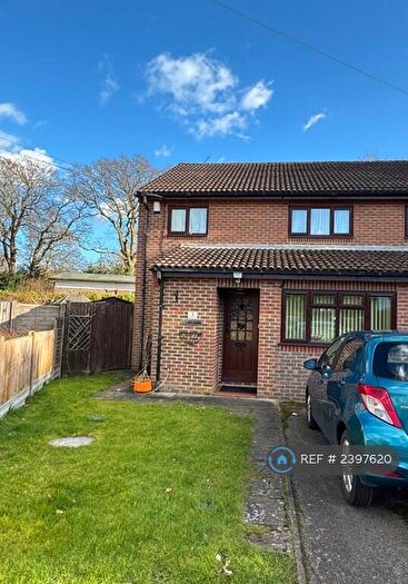 4 Bedroom Semi-Detached House To Rent In Woodview Close, Orpington, BR6