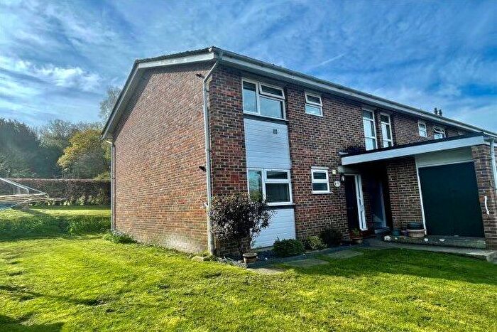 1 Bedroom Flat To Rent In Taylors Field, Midhurst, GU29