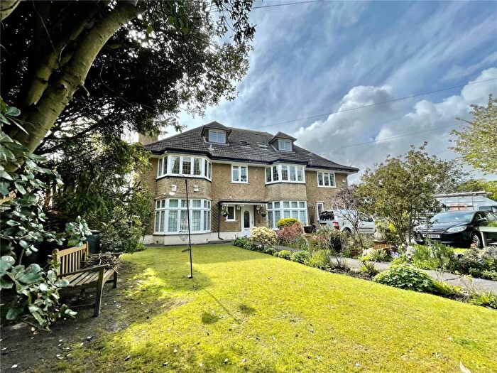 2 Bedroom Apartment To Rent In Browning Avenue, Boscombe Manor, Bournemouth, Dorset, BH5