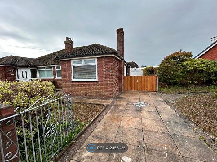 3 Bedroom Bungalow To Rent In Wharfedale Avenue, Thornton, FY5