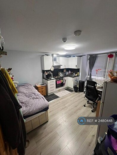 Studio To Rent In Lady Margaret Road, London, N19