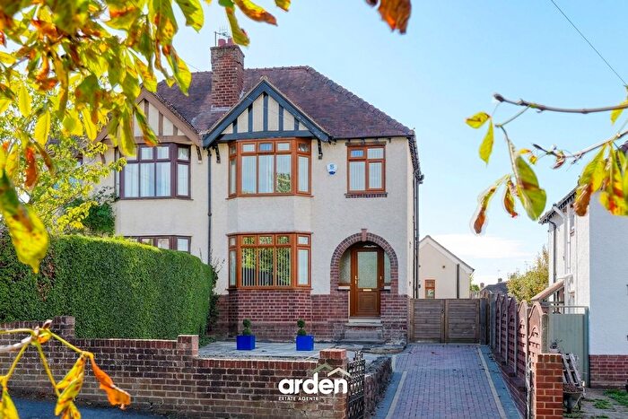 3 Bedroom Semi Detached House For Sale In Northwick Road, Worcester, WR3