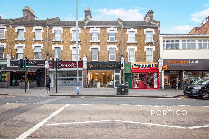 2 Bedroom Flat To Rent In High Road, London, E10