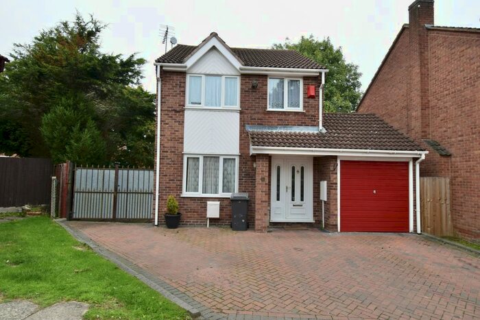 3 Bedroom Detached House To Rent In Warren Drive, Thurmaston, Leicester, LE4