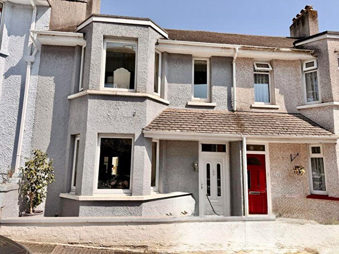 3 Bedroom Terraced House For Sale In Warleigh Avenue, Plymouth Stylish Mid Terraced Three Bedroom Property, PL2
