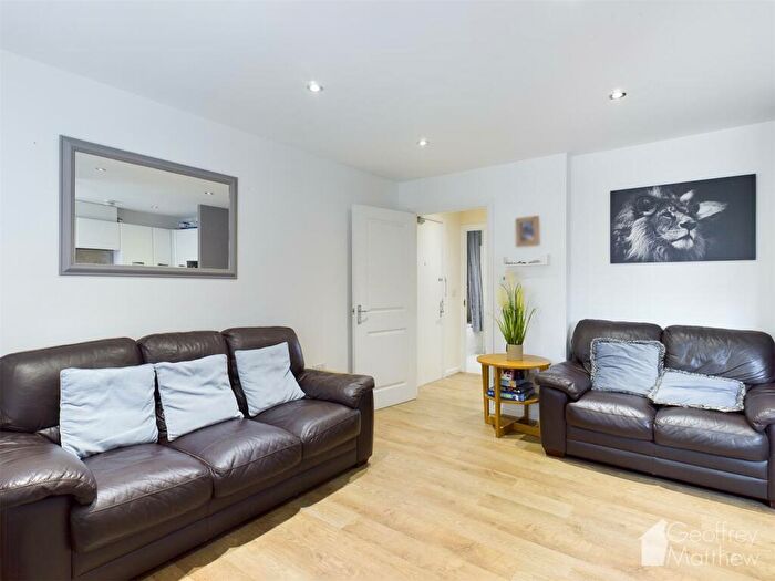 1 Bedroom Flat To Rent In Gladwin Way, Harlow, CM20