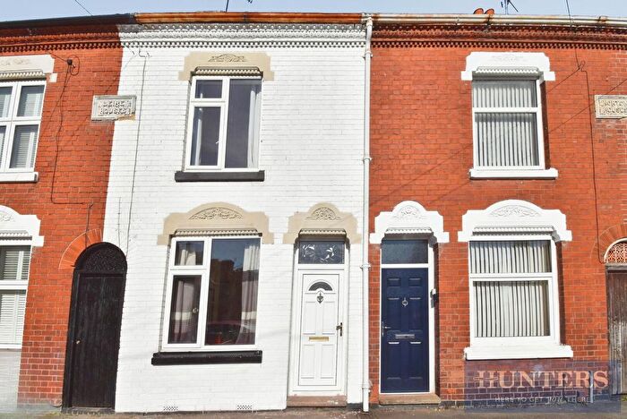 3 Bedroom Terraced House For Sale In Kirkdale Road, Wigston, LE18