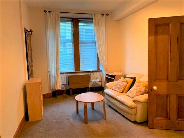 1 Bedroom Flat To Rent In Buchanan Street, Edinburgh, EH6