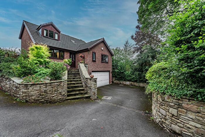 4 Bedroom Detached House For Sale In The Beeches, Joel Lane, Gee Cross, Hyde, SK14