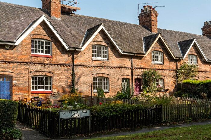 2 Bedroom Cottage To Rent In Glebe Cottages, Wilford Village, NG11