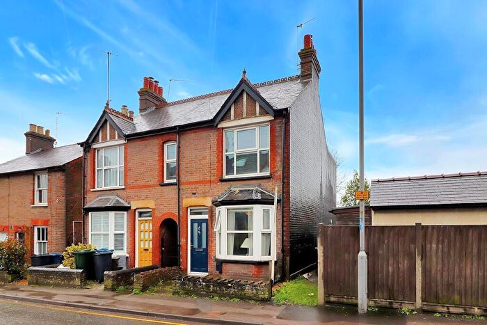 3 Bedroom Semi Detached House To Rent In Bellingdon Road, Chesham, Buckinghamshire, HP5