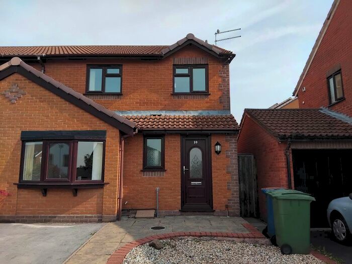 3 Bedroom Semi-Detached House To Rent In Kingsland Road, Stone, Staffordshire, ST15