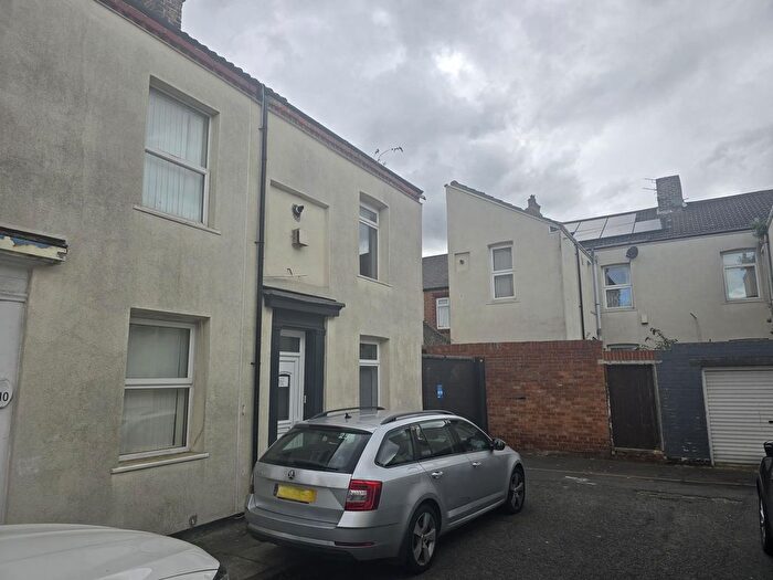 1 Bedroom Flat To Rent In Sun Street, Stockton-On-Tees, TS18