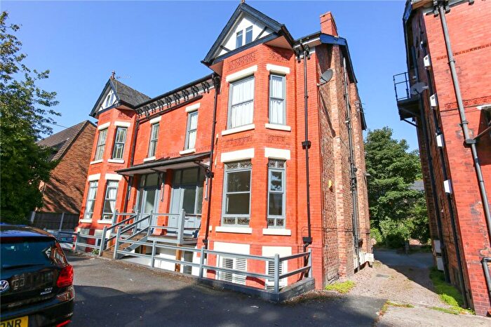 2 Bedroom Flat To Rent In Palatine Road, West Didsbury, Manchester, M20