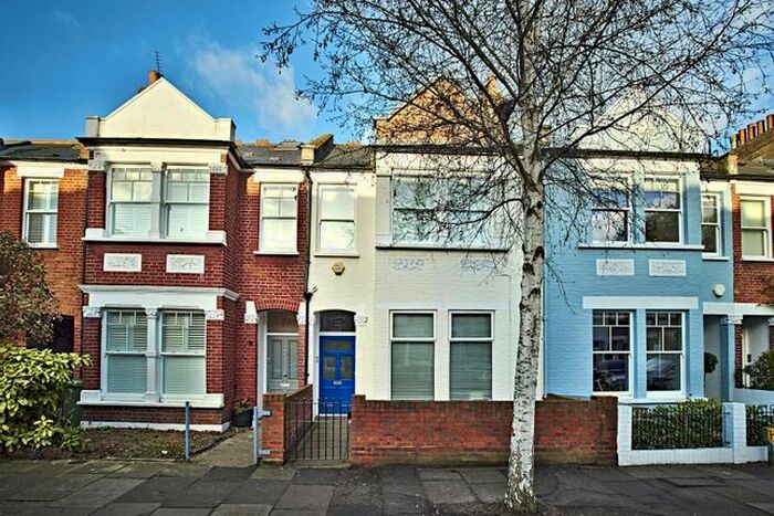 2 Bedroom Flat To Rent In Selwyn Avenue, Richmond, Surrey, TW9