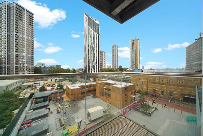 2 Bedroom Apartment To Rent In Mawes House, SE17