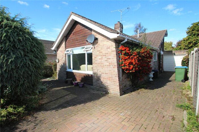3 Bedroom Bungalow For Sale In Tewkesbury Avenue, Fareham, Hampshire, PO15