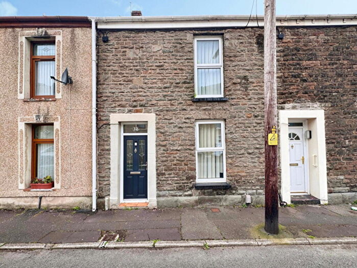 3 Bedroom Terraced House For Sale In Thomas Street, Neath, SA11