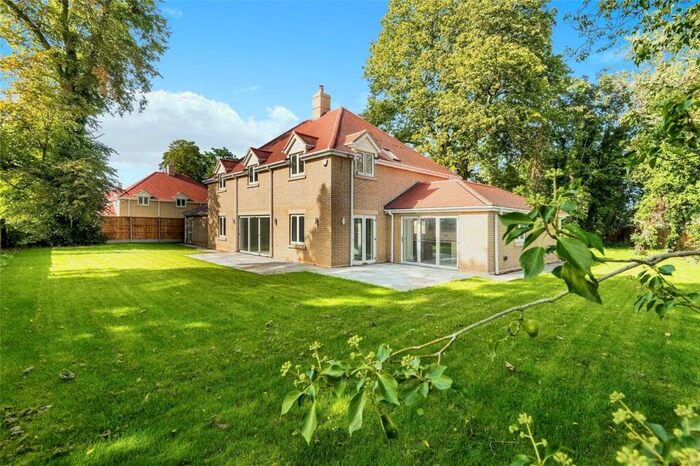 5 Bedroom Detached House For Sale In Church Street, Clifton, Shefford, Bedfordshire, SG17