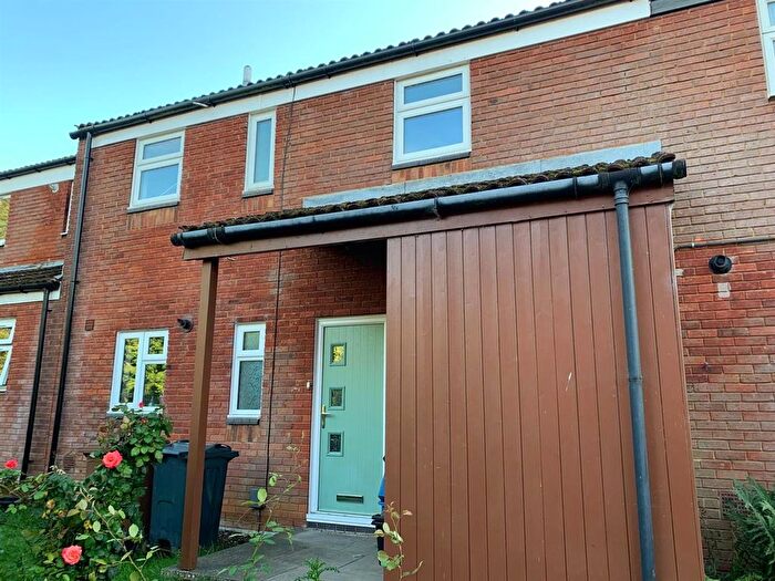 3 Bedroom Property To Rent In Kimbolton Crescent, Stevenage, SG2
