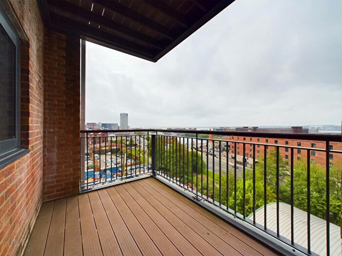 2 Bedroom Flat To Rent In Hurst Street, Liverpool, L1