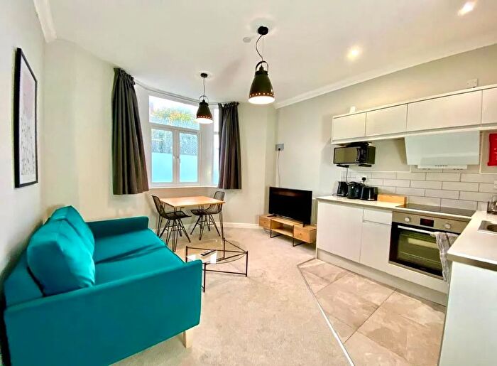 1 Bedroom Flat To Rent In Cowbridge Road East, Canton, Cardiff, CF5