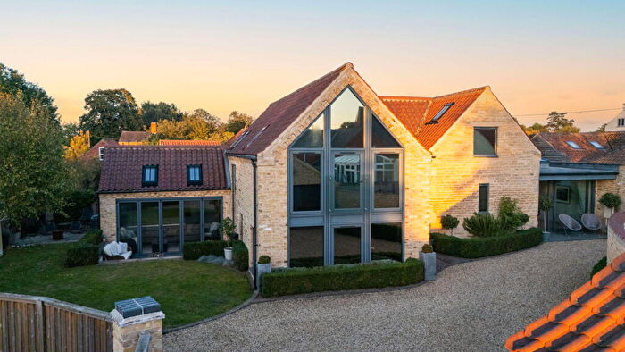 4 Bedroom Detached House For Sale In The Barn A High Street, Reepham, Lincoln, LN3