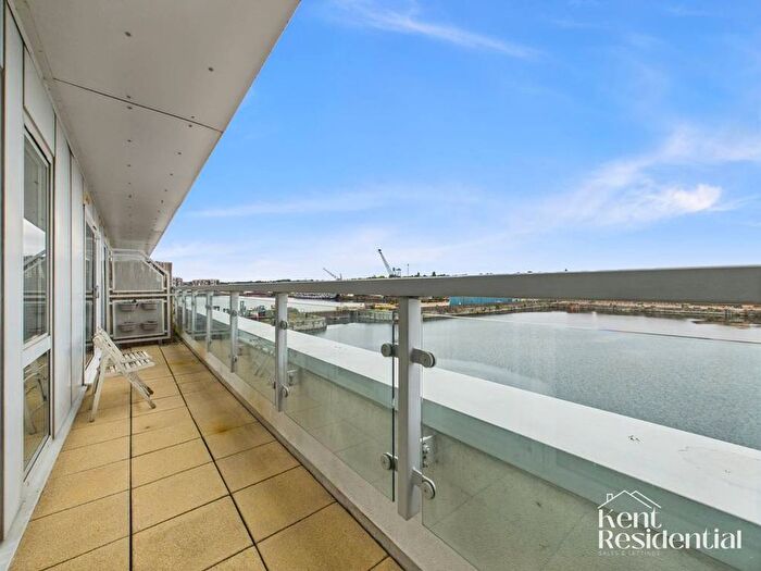 2 Bedroom Flat To Rent In Watersmeet, St. Marys Island, ME4