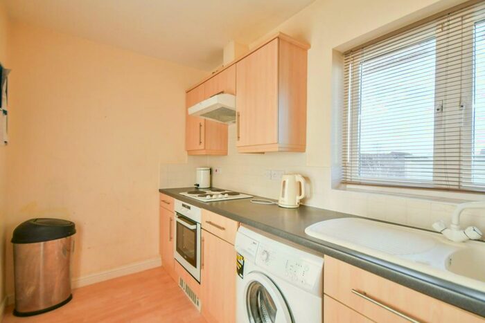 2 Bedroom Apartment To Rent In Churchward, SN2