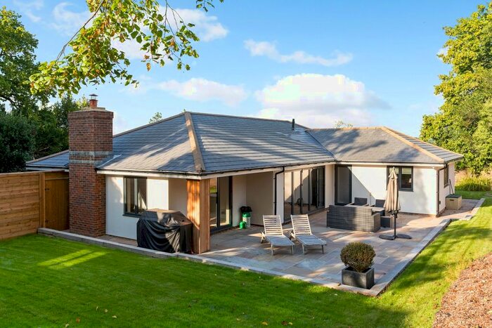 4 Bedroom Bungalow To Rent In Broadwater Down, Tunbridge Wells, TN2