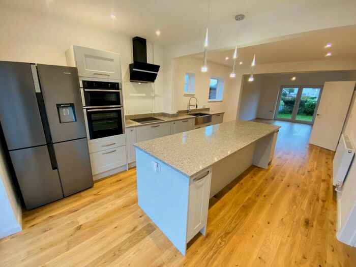 4 Bedroom Bungalow To Rent In Astley Crescent - Hunstanton, PE36