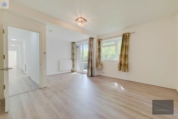 4 Bedroom Flat To Rent In Studley Road, London, SW4