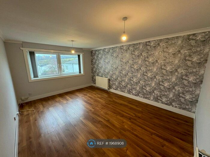 2 Bedroom Flat To Rent In Ettrick Court, Falkirk, FK1