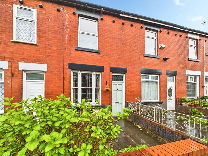 2 Bedroom Terraced House For Sale In Lonsdale Road, Bolton, BL1