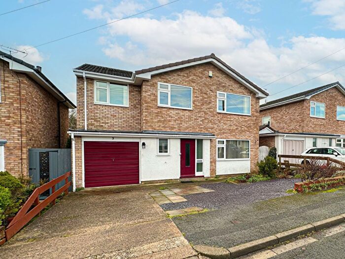 5 Bedroom Detached House For Sale In Breezehill Park, Neston, CH64