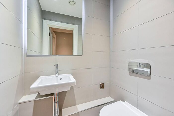 1 Bedroom Flat For Sale In East Hill, Wandsworth, London, SW18