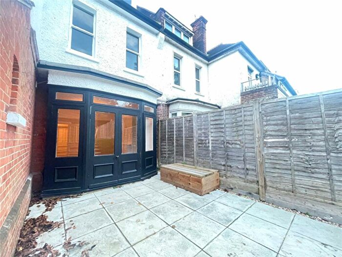 5 Bedroom Semi-Detached House To Rent In Brighton Road, Purley, Surrey, CR8