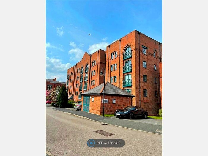 2 Bedroom Flat To Rent In Wharton Court, Chester, CH2