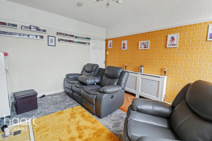 3 Bedroom Semi Detached House For Sale In Greenhill Lane, Alfreton, DE55