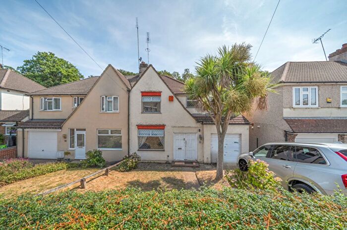 4 Bedroom Semi Detached House For Sale In Martens Avenue, Bexleyheath, Kent, DA7