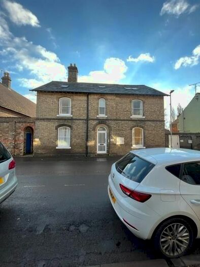 1 Bedroom Flat To Rent In High Street, Ramsey, Huntingdon, PE26