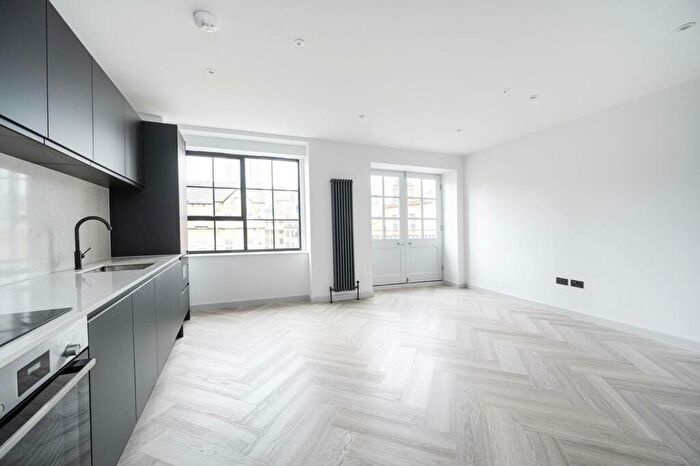 2 Bedroom Flat To Rent In Hoxton Market, Shoreditch, London, N1