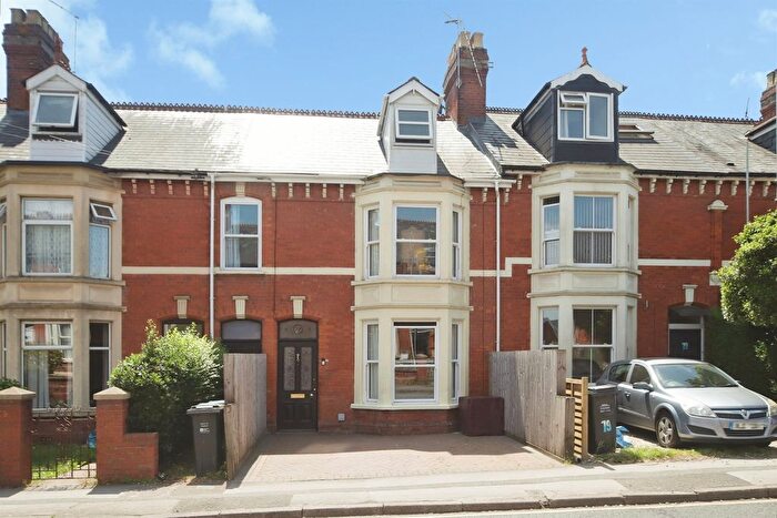 4 Bedroom Terraced House For Sale In Greenway Road, Taunton, TA2