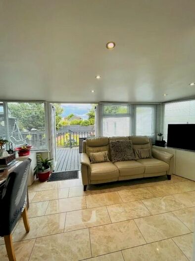 5 Bedroom Terraced House To Rent In Milton Avenue, Barnet, EN5