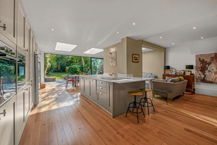 5 Bedroom Semi-Detached House For Sale In Percival Road, East Sheen, SW14